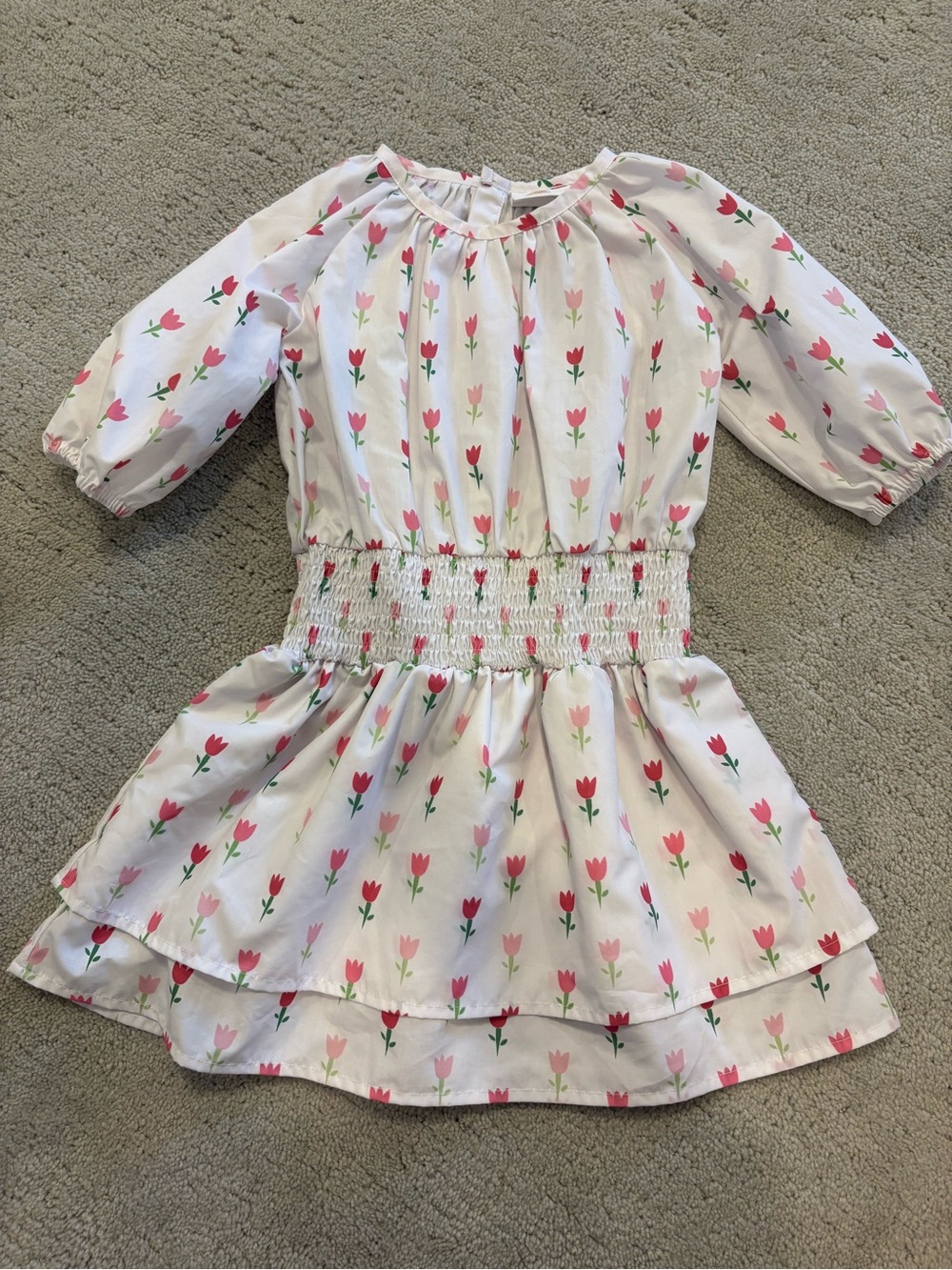 The Yellow Lamb White Tulip Print Smocked Waist Dress Girl’s Size 6 3/4 sleeves